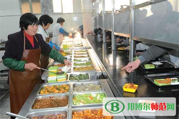 鶴崗師范高等?？茖W(xué)校食堂