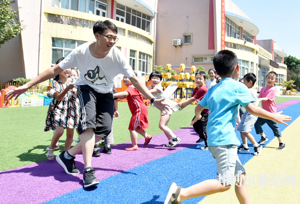 石家莊2020年幼師學(xué)校有男生嗎